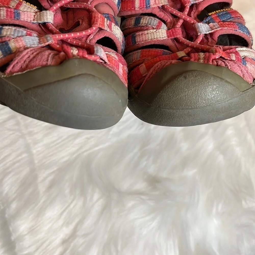Keen Pink Youth Outdoor Water Shoes Sandals